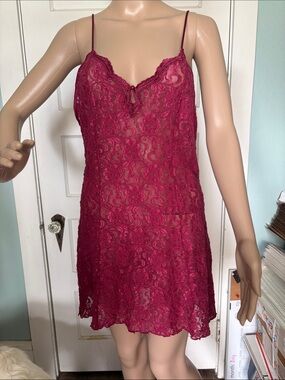 Intimate Moods Lace Slip Chemise in Deep Berry Women Intimates & Sleepwear M